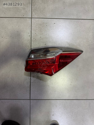 Toyota Corolla 2017-2019 Sağ Dış Stop Lambası (Ledli) 81550-02A