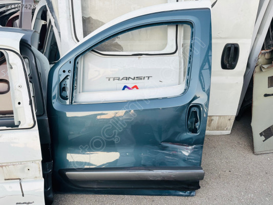 Fiat Fiorino sol ön kapı (az hasarlı)