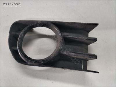 03001 RENAULT MEGANE 2 SAĞ SİS ÇERÇEVESİ