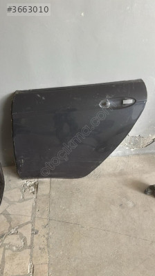 FORD FİESTA SOL ARKA KAPI SAÇI