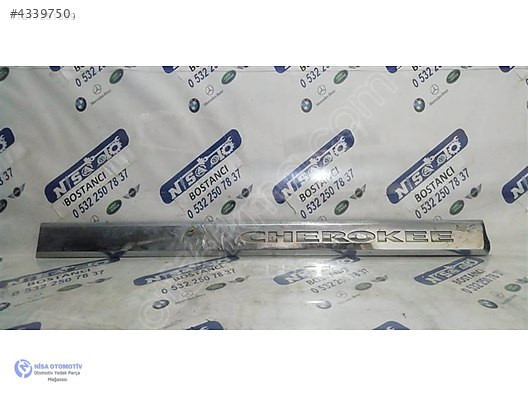 JEEP CHEROKEE 4 SAĞ ÖN KAPI NİKELAJ ÇITASI 55157210AA
