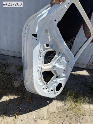 Clio 4 sol arka kapı