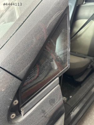 Fiat linea sol ön kelebek camı