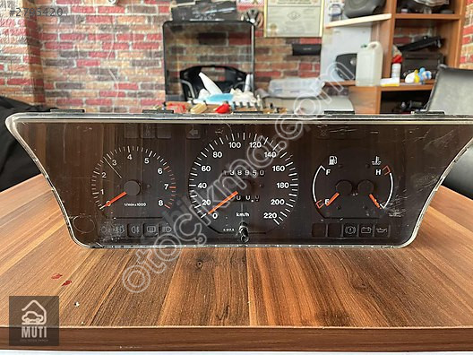 Mazda 323 gösterge panel saati