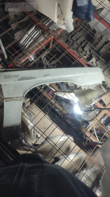 RENAULT FAİRWAY SAĞ ÖN ÇAMURLUK