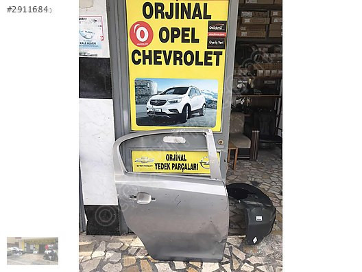 Opel corsa d çıkma sağ arka kapı ORJİNAL OTO OPEL