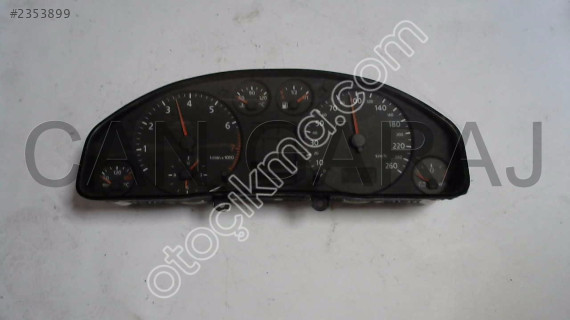 Çıkma Audi A4 Kilometre Gösterge Paneli 8D0919861D