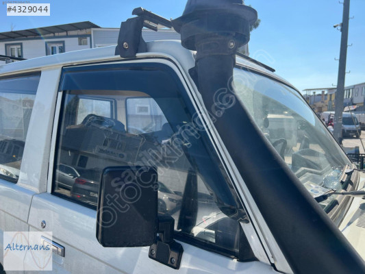 Land cruiser fj 70 cam rüzgarlığı 2 li ve 4lü seçeneğiyle
