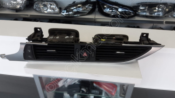 4G1820951 AUDİ A6 ORTA KLİMA IZGARASI