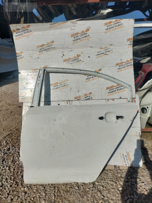 Corolla çıkma sol arka kapı 2018-2025