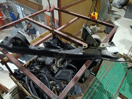 nissan almera motor traversi.