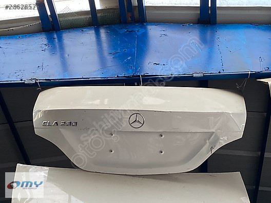 MERCEDES W117 CLA SERİSİ BAGAJ KAPAĞI OMY OTO'DAN