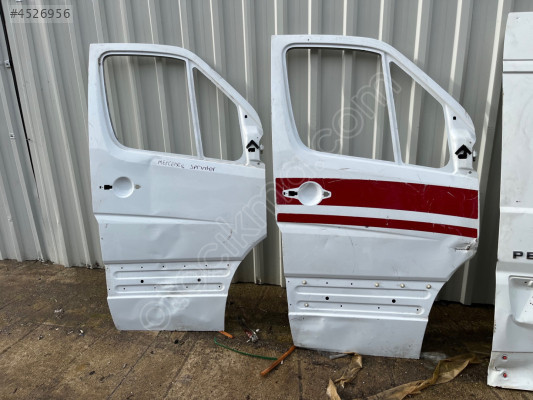 MERCEDES SPRİNTER SAĞ ÖN KAPI ORJİNAL ÇIKMA