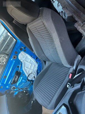 PEUGEOT 2008 yolcu koltuğu bütün parçaları mevcut