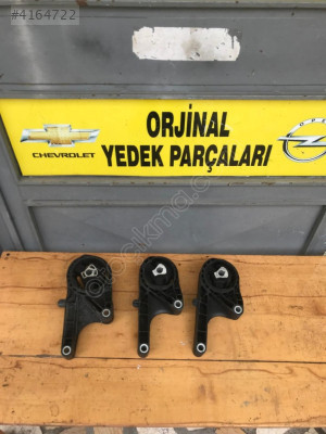 Opel astra j şanzıman ön kulak