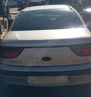 renault megane 1 bagaj kapağı hatasız