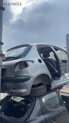 PEUGEOT 206 SAĞ ARKA ÇAMURLUK KESME PEJO