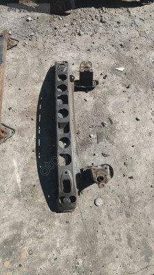 2008 TOYOTA YARİS ÇIKMA ORJİNAL ÖN TAMPON DEMİRİ