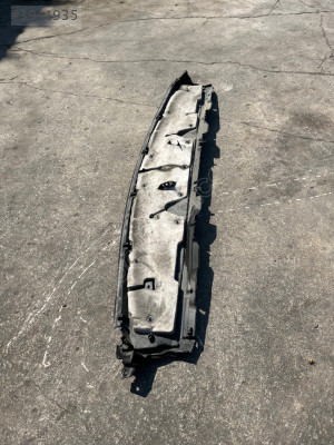 Opel Zafira Ön Cam Izgarası Altı