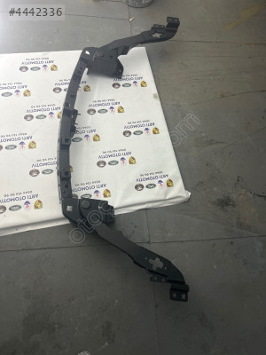 Maserati Ghipli ön panel