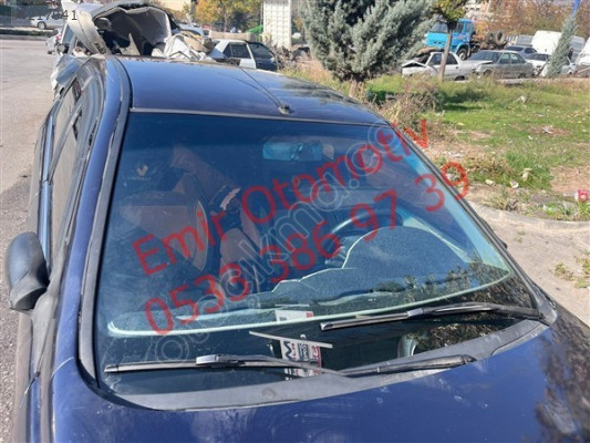 Renault Laguna 1 ön cam