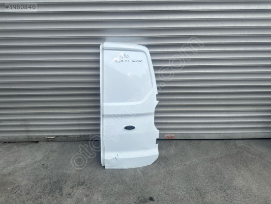 Ford transit Courier sağ bagaj kapağı