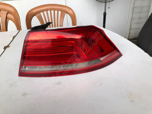 ÇIKMA VOLKSWAGEN PASSAT B8 SAĞ DIŞ STOP LAMBASI