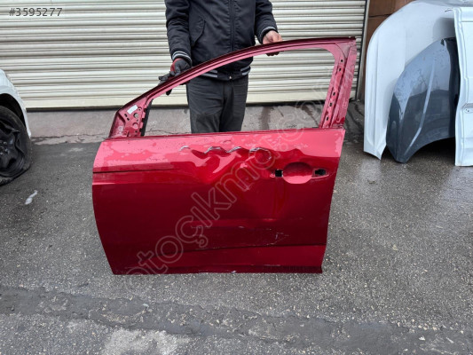 RENAULT MEGAN 4 KIRMIZI SOL ÖN KAPI ORJINAL