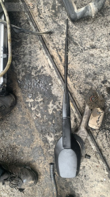 Mercedes w210 ön cam silgeci  çıkma