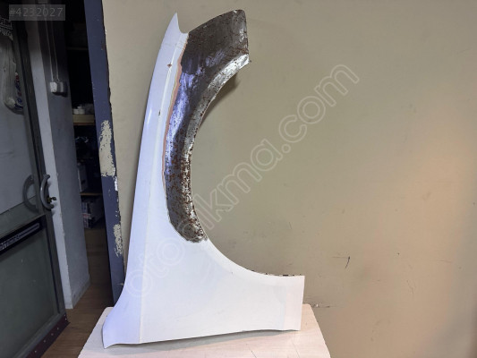 Audi A4 Sağ Çamurluk 2009-2012 8K0821106A