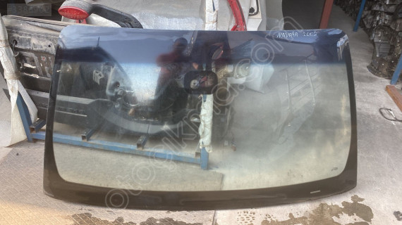 nissan navara 2008 çıkma ön cam (yan sanayi) (son fiyat)