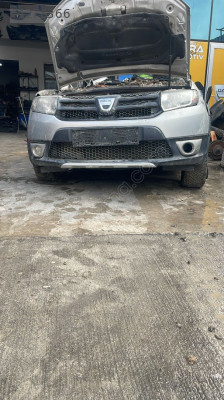 2014 dacia sandero ön komple