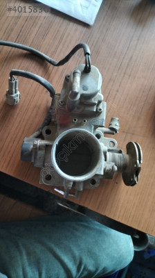 Mazda Capella 6 26 III 1989-1997 gaz kelebeği F8g9 13 640