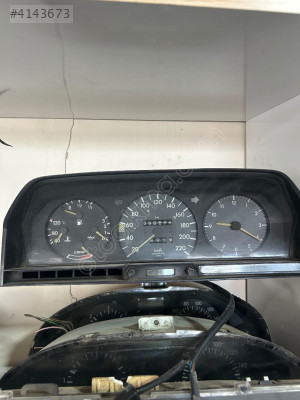 Mercedes 190E W201 gösterge paneli
