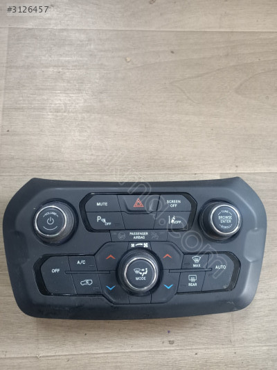 Jeep renegade ekranlı teyp kumanda paneli kalorifer