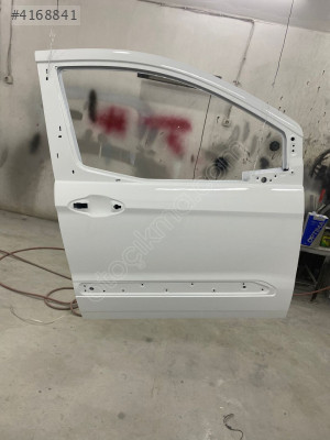 Ford Tourneo Courier Sağ Ön Kapı