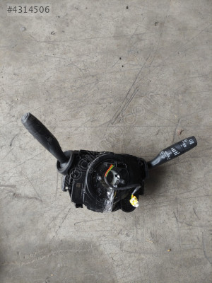 Opel combo E sinyal kolu