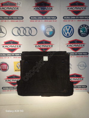 FORD FOCUS SEDAN BAGAJ HALISI