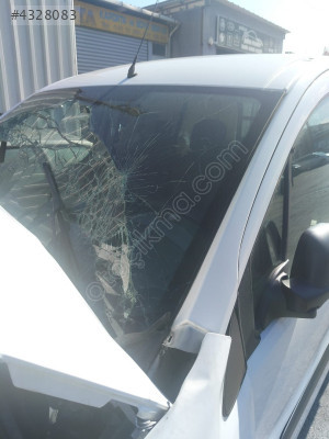 CITROEN BERLİNGO 2016 MODEL HASARLI PARÇALAR