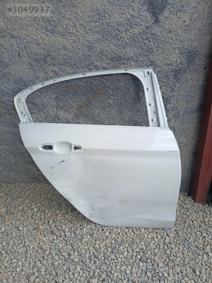 Fiat egea sağ arka kapı