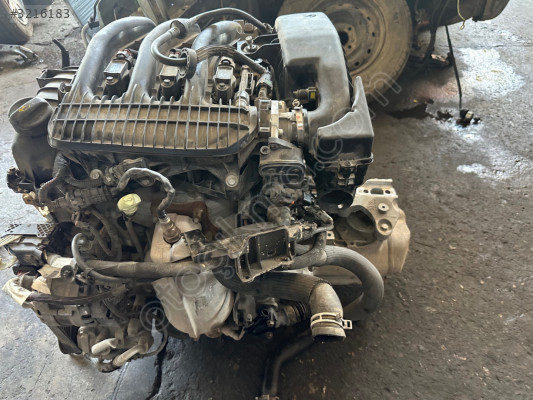 Peugeot 208 1.2 motor çıkma