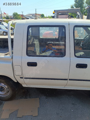 Hilux sağ arka kapı