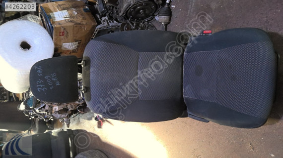 TOYOTA AURIS 2011 ÇIKMA SAĞ ÖN KOLTUK