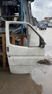 Ford transit t12 sağ ön kapı