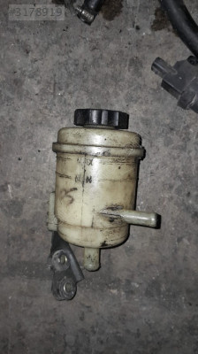 Hyundai atos direksiyon yag bidonu çıkma