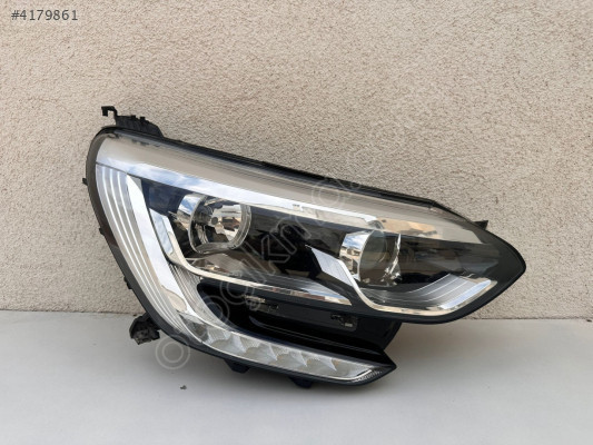 RENAULT MEGANE 4 ORJINAL ÇIKMA SAĞ FAR  b