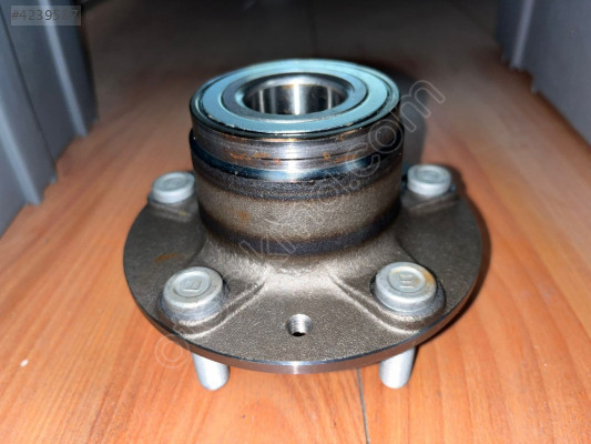 MAZDA 323 98-02 ARKA PORYA