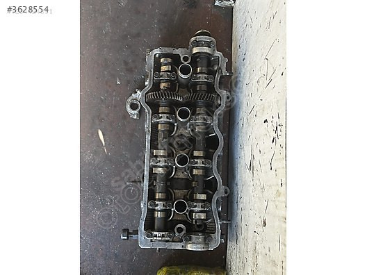 Toyota carina silindir kapağı
