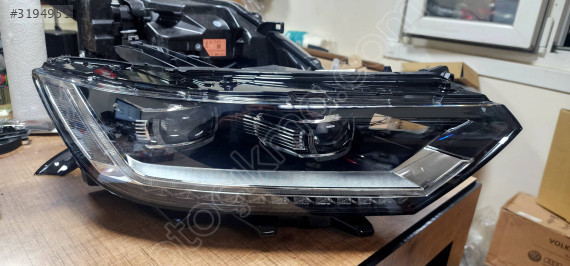 PASSAT B8 SAG LED  FAR