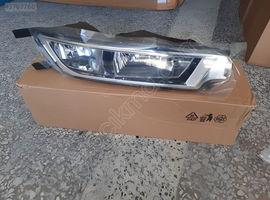 VOLKSWAGEN PASSAT B8 2015-2019 SOL SİS FARI ÇİFT DUYLU 3G0941661H